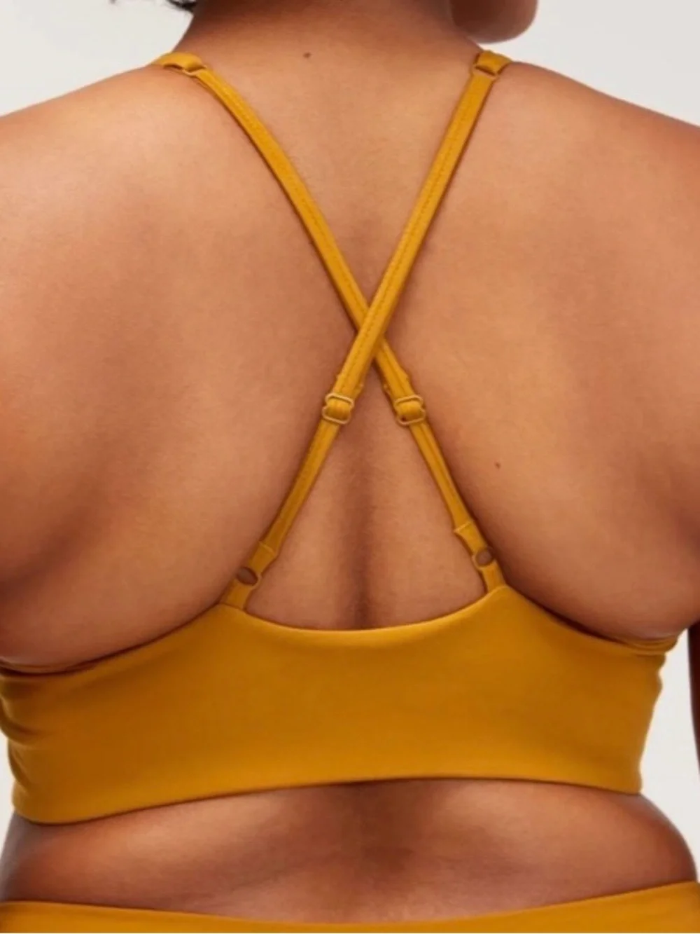 GIRLFRIEND COLLECTIVE Honey Gold Topanga High Neck Halter Sports Bra Size Medium